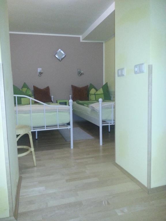 Double Room,1580686847:JPEG